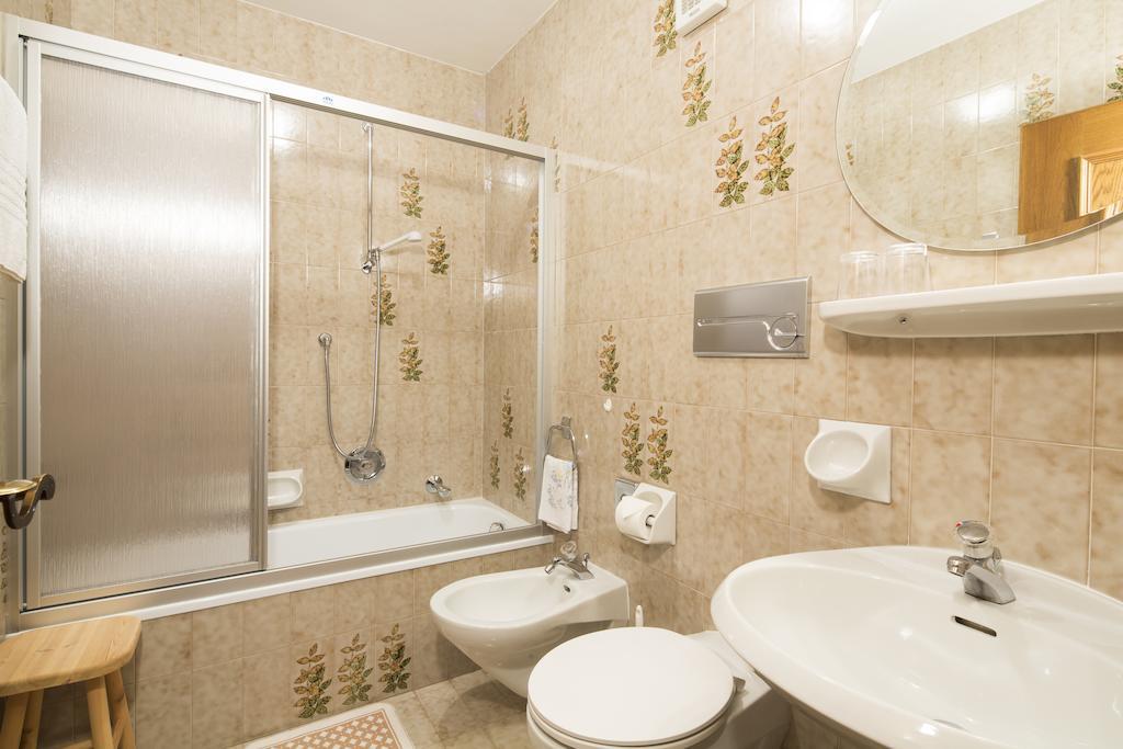 Hotel Ciasa Iris à Calfosch Chambre photo