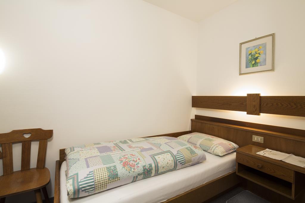 Hotel Ciasa Iris à Calfosch Chambre photo